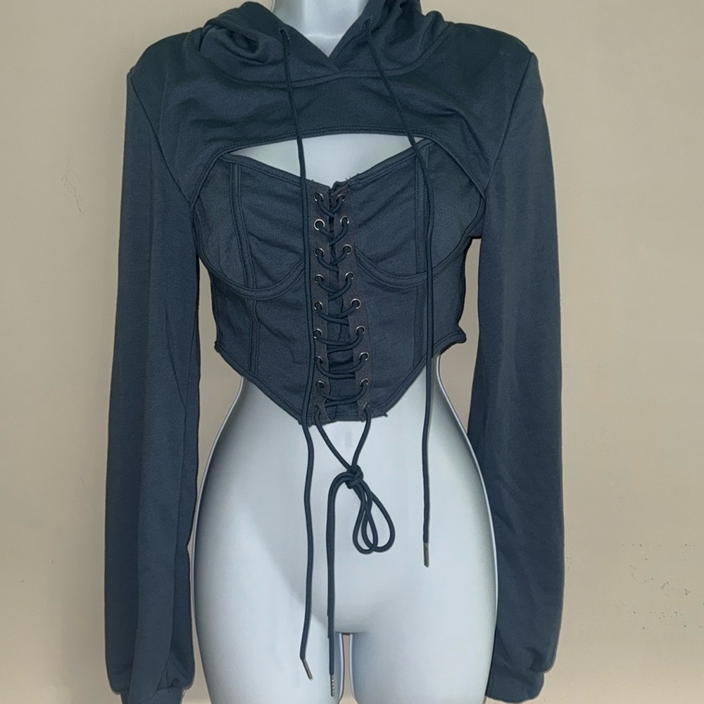 NWOT SHEIN MOD Grommet Eyelet Cutout Front High Low Hoodie